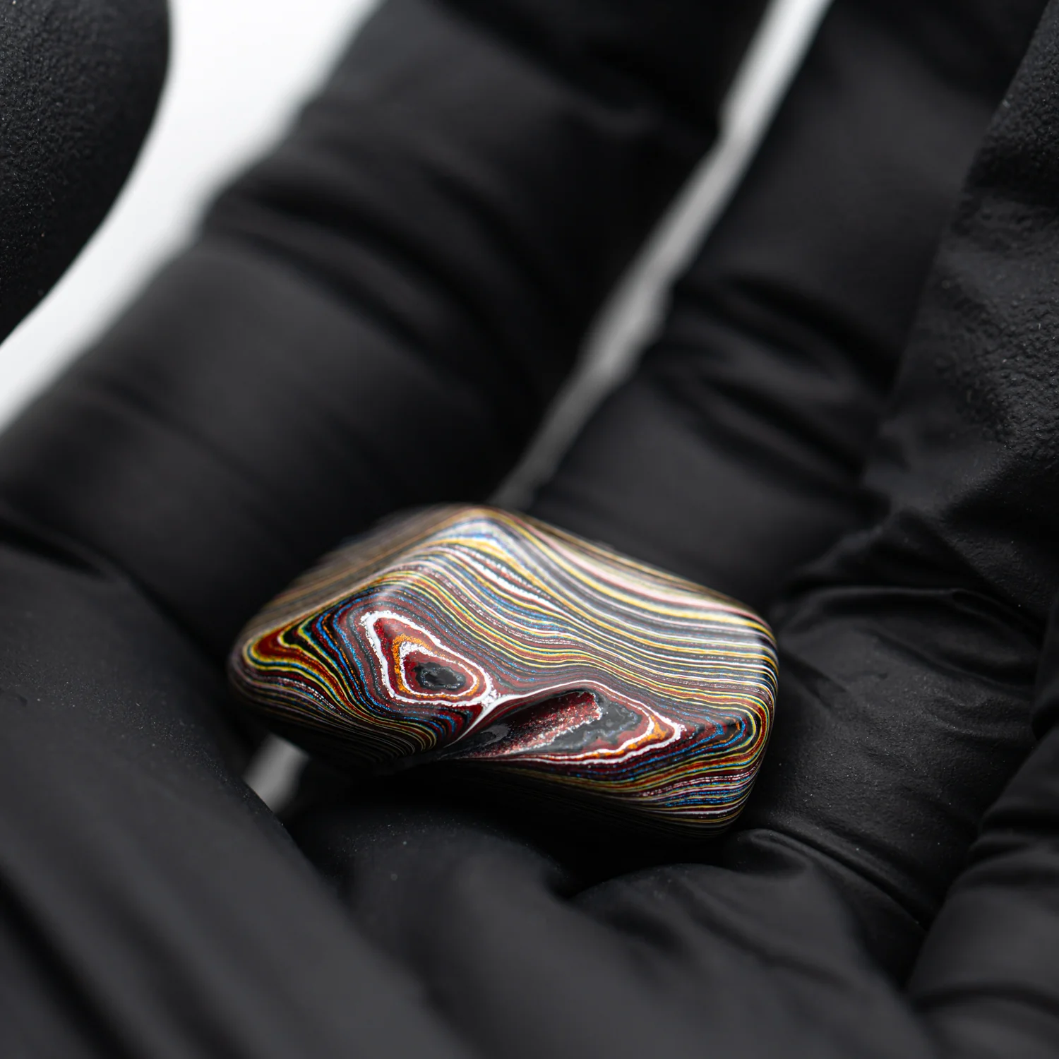 Polished Corvettite - SOLD 0.931" Piece - Image 4